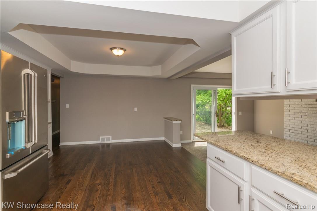 7333 Iron Gate Road Canton, MI 48187 - Photo 4 of 13 3x.jpg