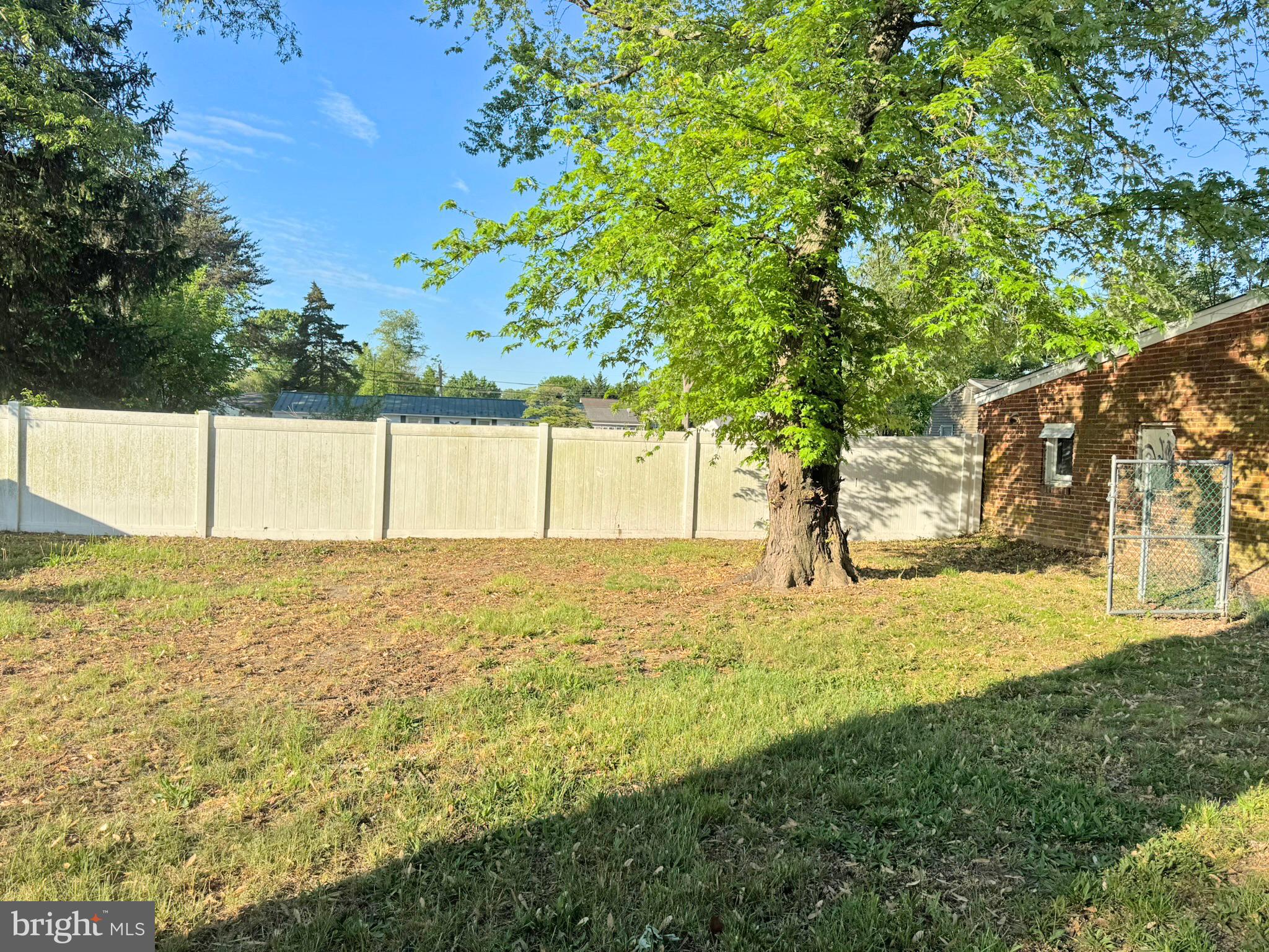 524 8th Avenue Lindenwold, NJ 08021 - Photo 18 of 19 a view of back yard of the house