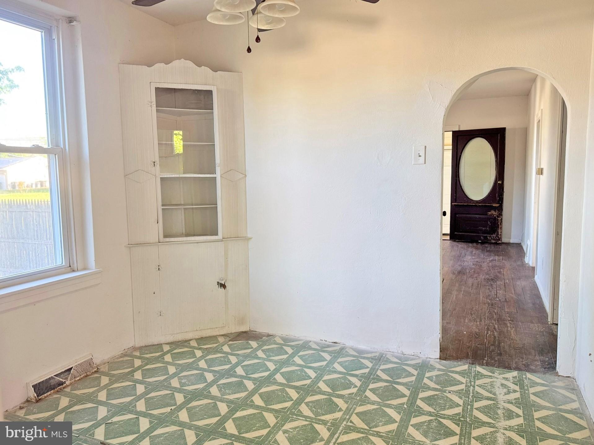 524 8th Avenue Lindenwold, NJ 08021 - Photo 7 of 19 a view of an empty room with a window