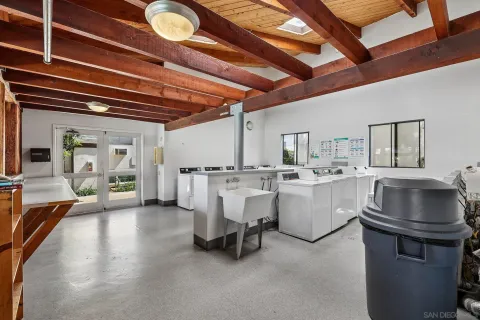 $369,900 | 8015 Caminito De Pizza, Unit E, San Diego, CA 92108