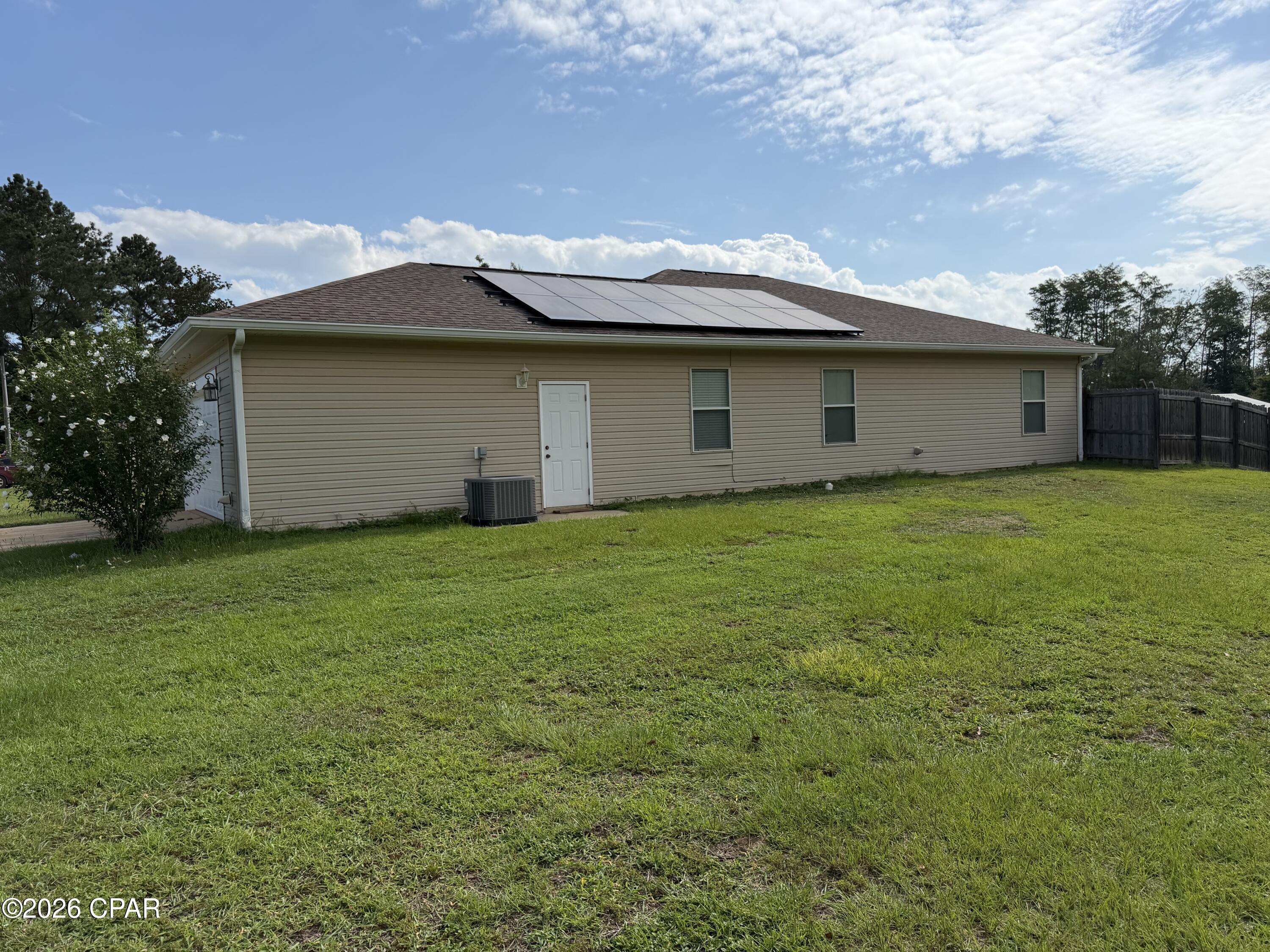 2012 Mill Road Cottondale, FL 32431 - Photo 5 of 22