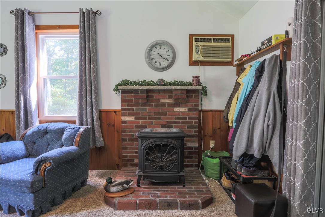 642 Buckle Boot Road Henryville, PA 18332 - Photo 8 of 34