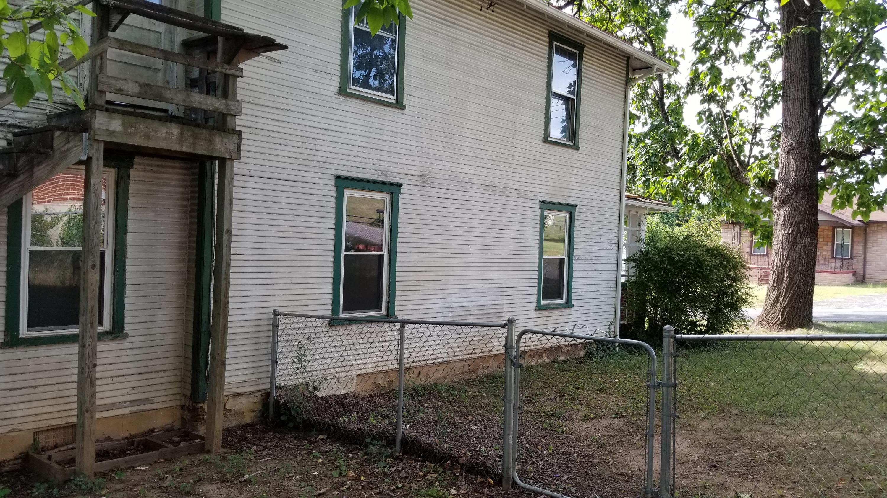 1369 Craig Robertson Road Southeast Roanoke, VA 24014 - Photo 21 of 24 20170723_173723