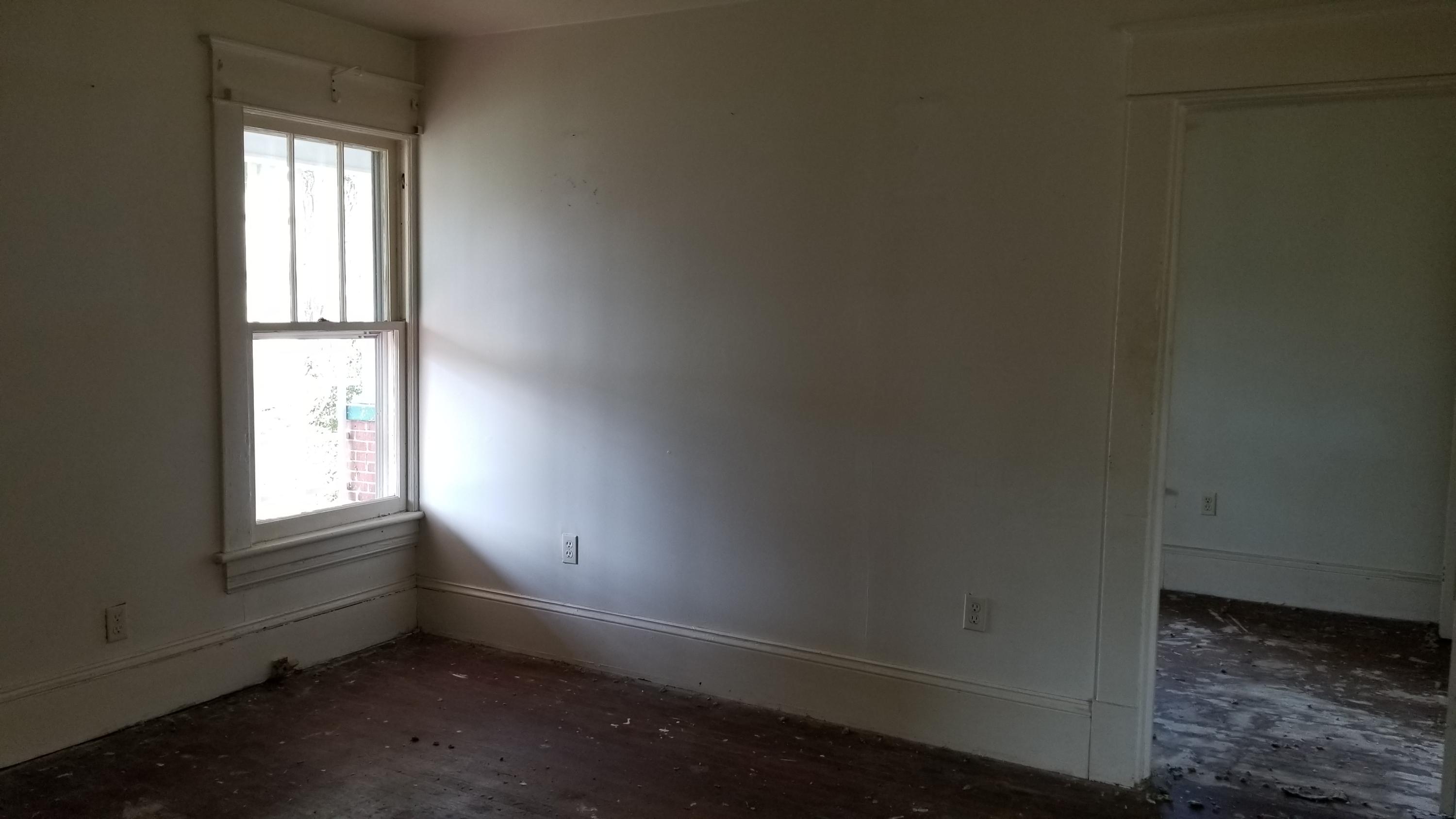 1369 Craig Robertson Road Southeast Roanoke, VA 24014 - Photo 7 of 24 20170723_173425