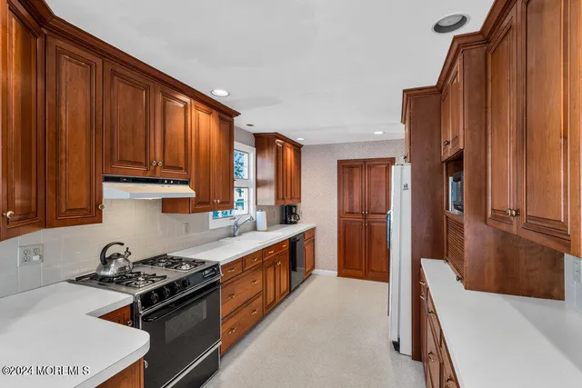 $6,500 | 310 Brooklyn Boulevard, Sea Girt, NJ 08750