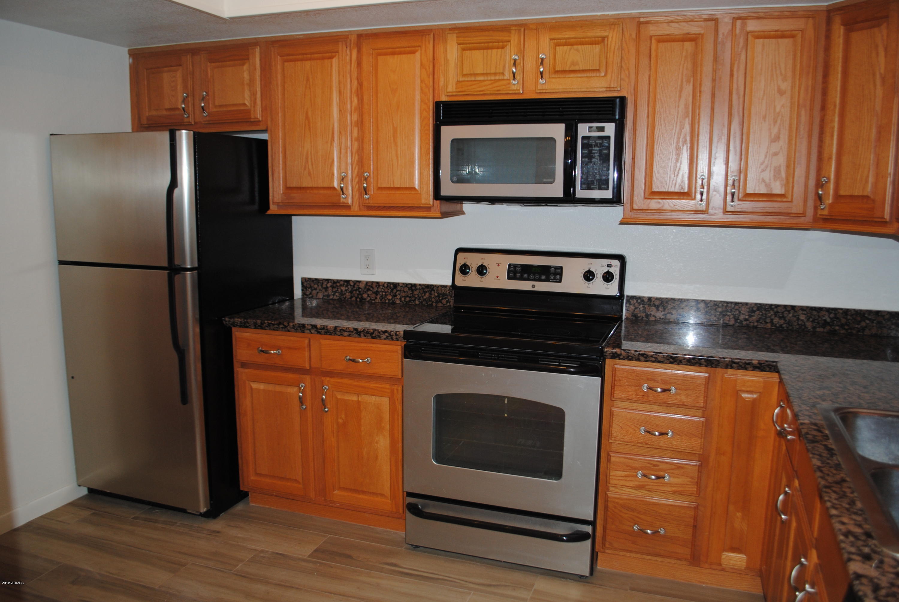 4201 East Camelback Road, Unit 106 Phoenix, AZ 85018 - Photo 7 of 28 044