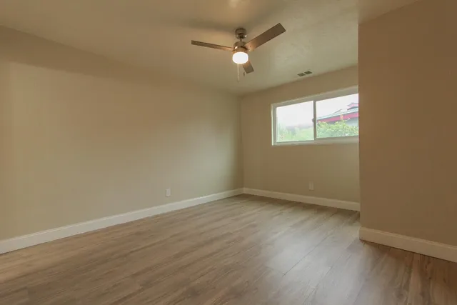 $339,900 | 1400 West Oakland Avenue, Tulare, CA 93274