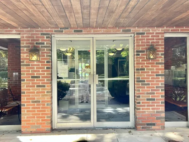 $2,800 | 33 Paul Street, Unit 3314, Newton, MA 02459