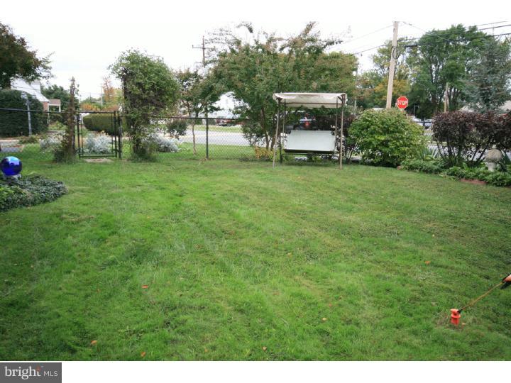 1201 Laurel Road Sharon Hill, PA 19079 - Photo 2 of 16 Side Yard