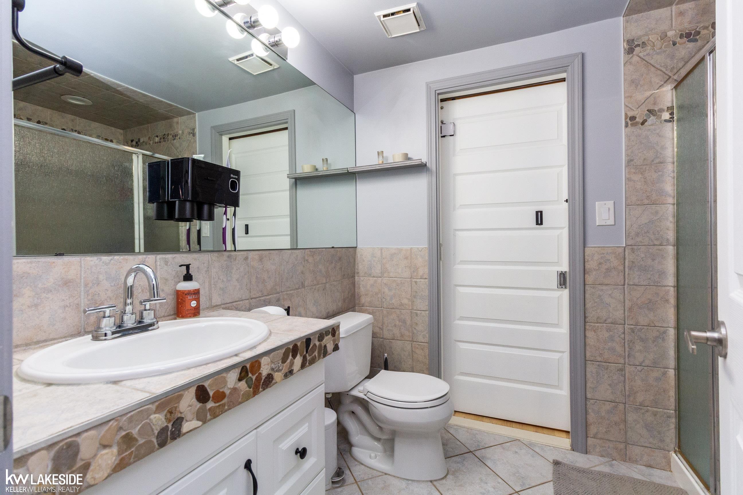 70717 Romeo Plank Road Armada, MI 48005 - Photo 26 of 91 50166169-552a2a1e-9bed-422a-ac15-7ef3a181d04c.JPG