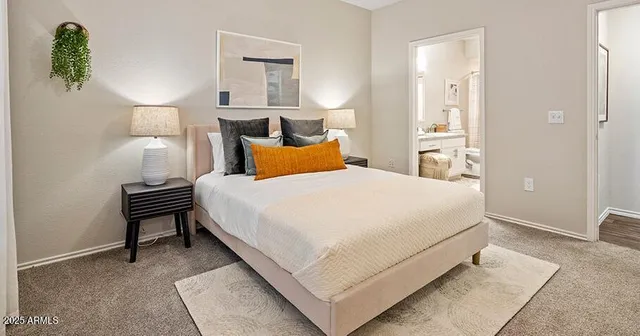 $1,556 | 1802 West Maryland Avenue, Unit B2, Phoenix, AZ 85015