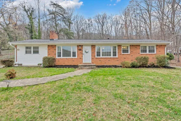 $299,950 | 3988 Welcome Valley Road Southeast, Roanoke, VA 24014