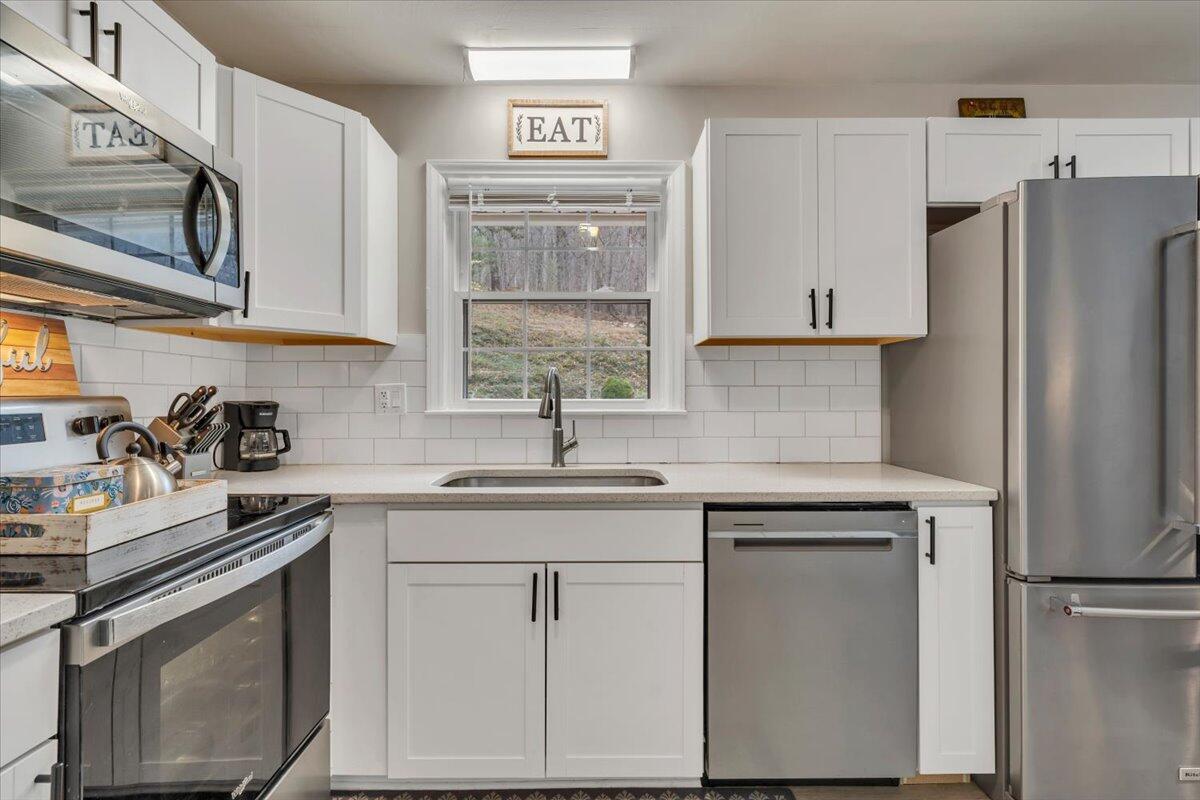 3988 Welcome Valley Road Southeast Roanoke, VA 24014 - Photo 13 of 47 13-MIB03142