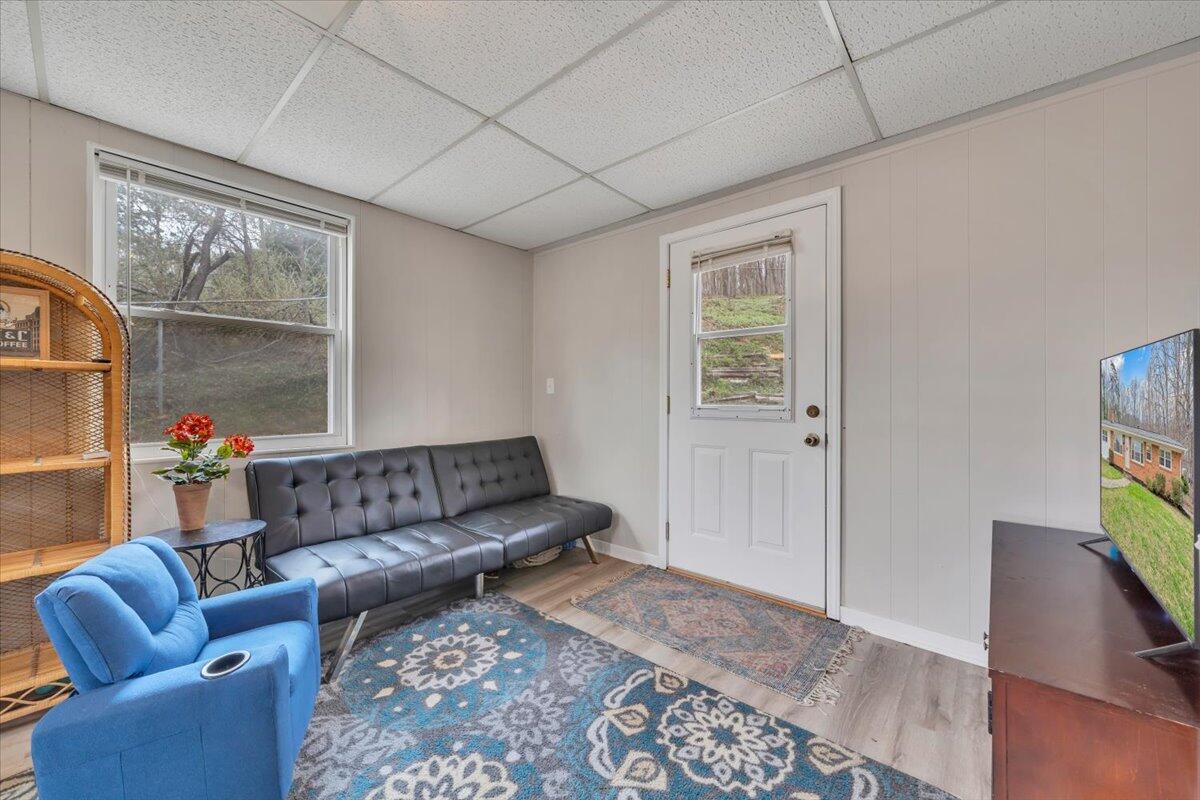 3988 Welcome Valley Road Southeast Roanoke, VA 24014 - Photo 16 of 47 16-MIB03151