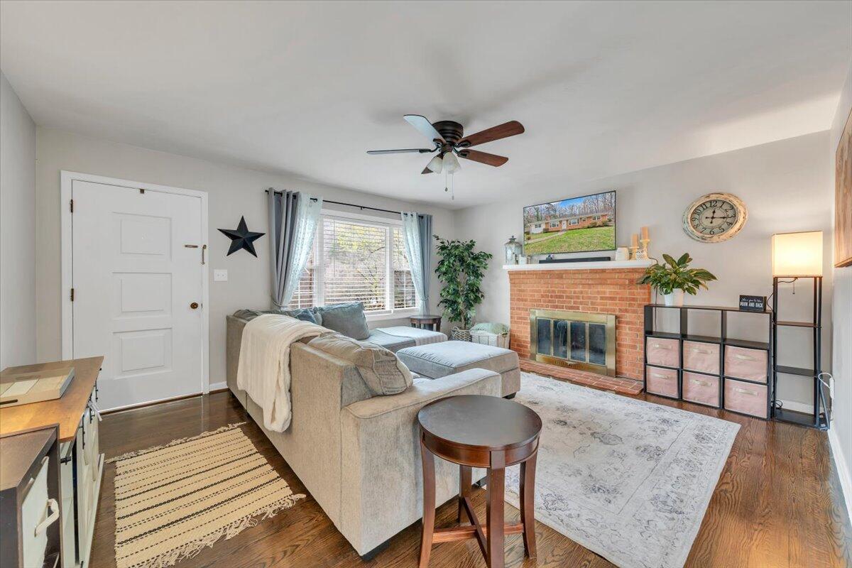 3988 Welcome Valley Road Southeast Roanoke, VA 24014 - Photo 5 of 47 05-MIB03112