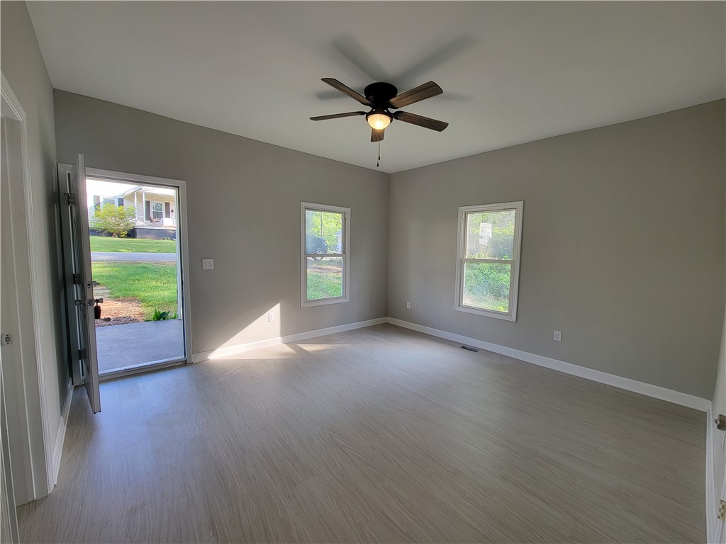 18 Clemson Street Liberty, SC 29657 - Photo 2 of 18