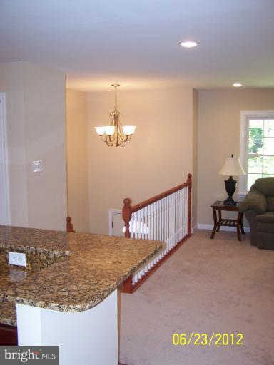 140 Jefferson Road Waldorf, MD 20602 - Photo 9 of 28 Living Room