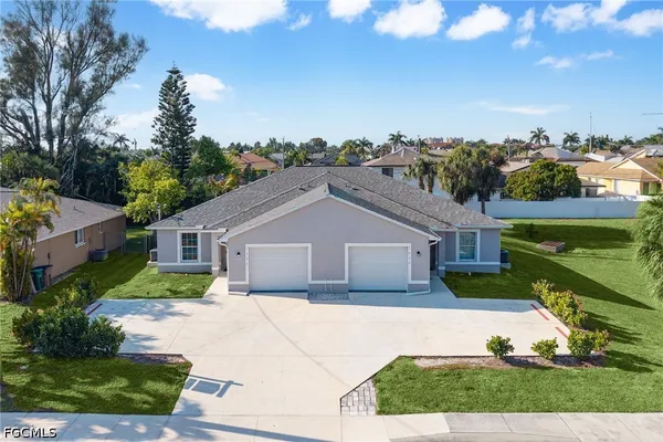 $569,000 | 1426-1428 Cape Coral Parkway West, Cape Coral, FL 33914