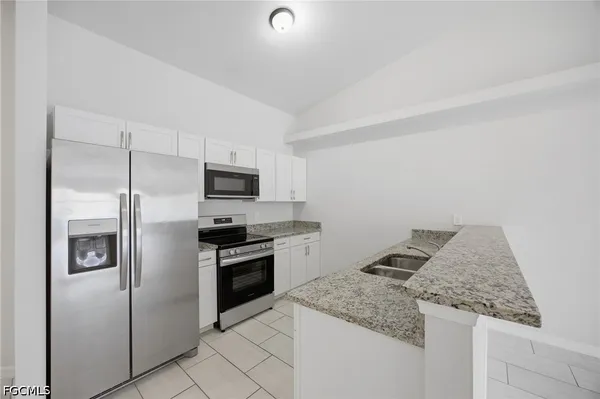$545,000 | 1426-1428 Cape Coral Parkway West, Cape Coral, FL 33914