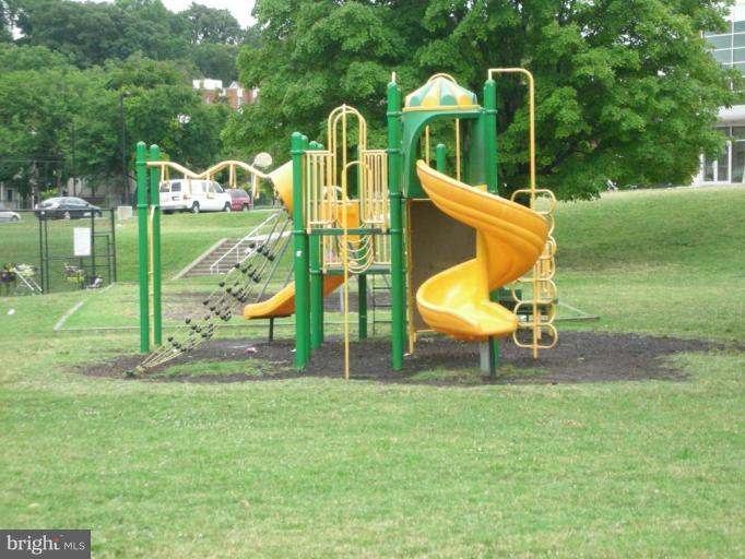 4732 Benning Road Southeast, Unit 102 Washington, DC 20019 - Photo 21 of 28 a view of a park