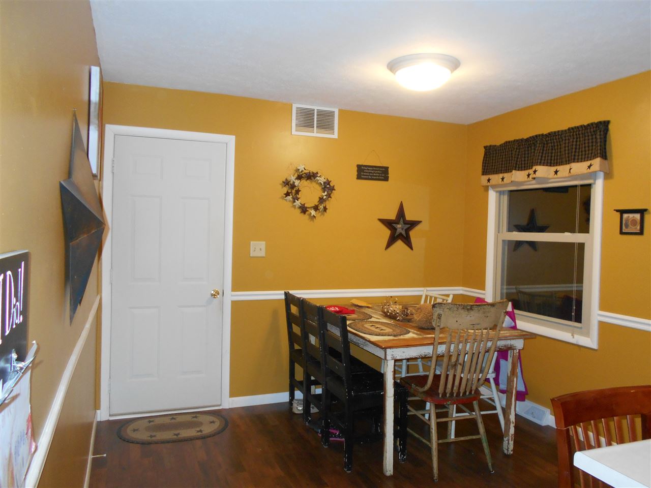 1789 Roundabout Road Monticello, IN 47960 - Photo 6 of 16 Gallery Image 6
