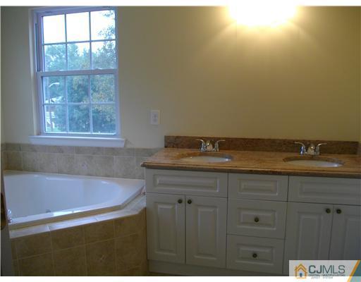 163 Ravine Drive Matawan, NJ 07747 - Photo 11 of 15