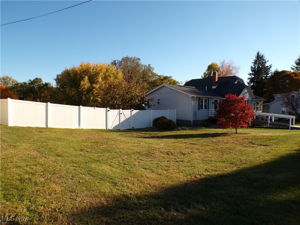 162 Powers Road Weirton, WV 26062 - Photo 2 of 49 Gallery Image 2