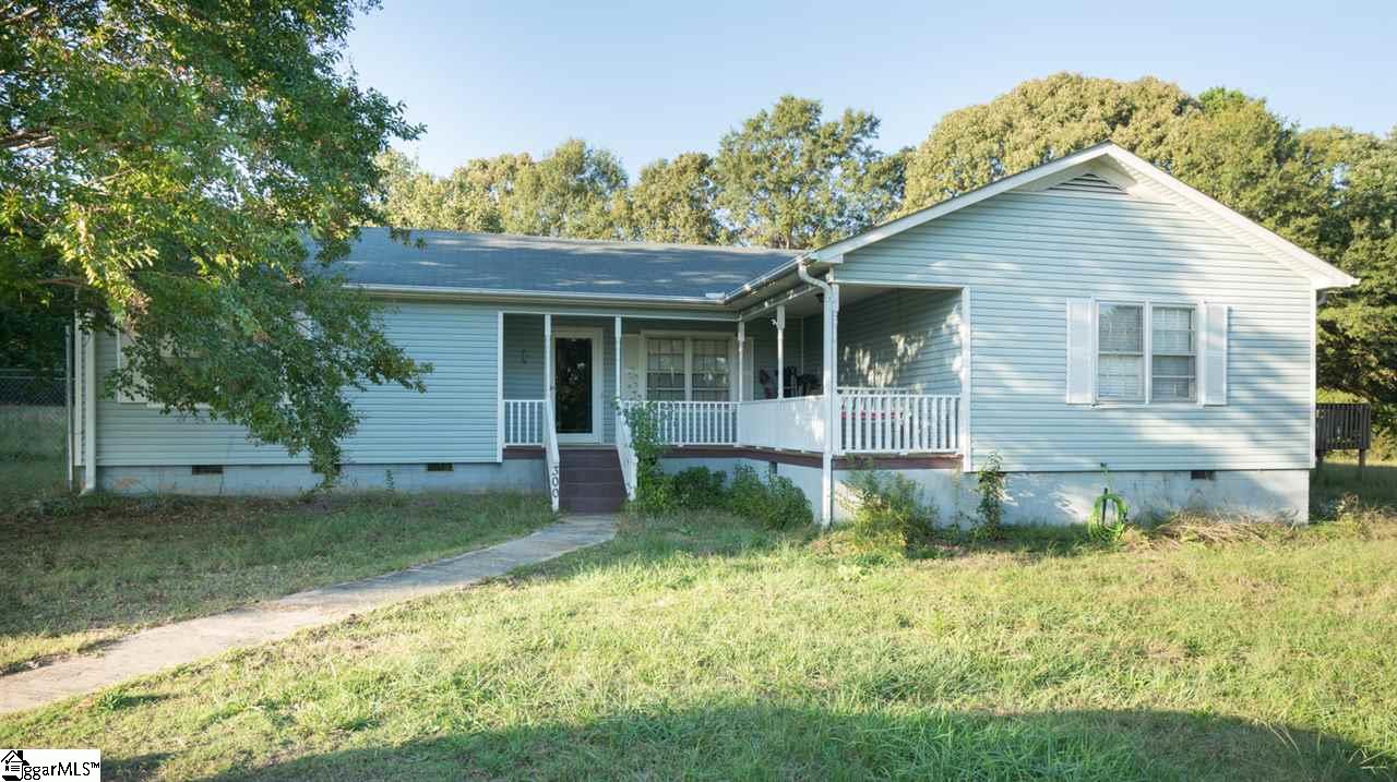 300 Mason Road Boiling Springs, SC 29316 - Photo 2 of 25