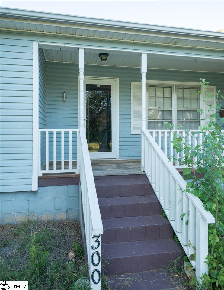 300 Mason Road Boiling Springs, SC 29316 - Photo 5 of 25
