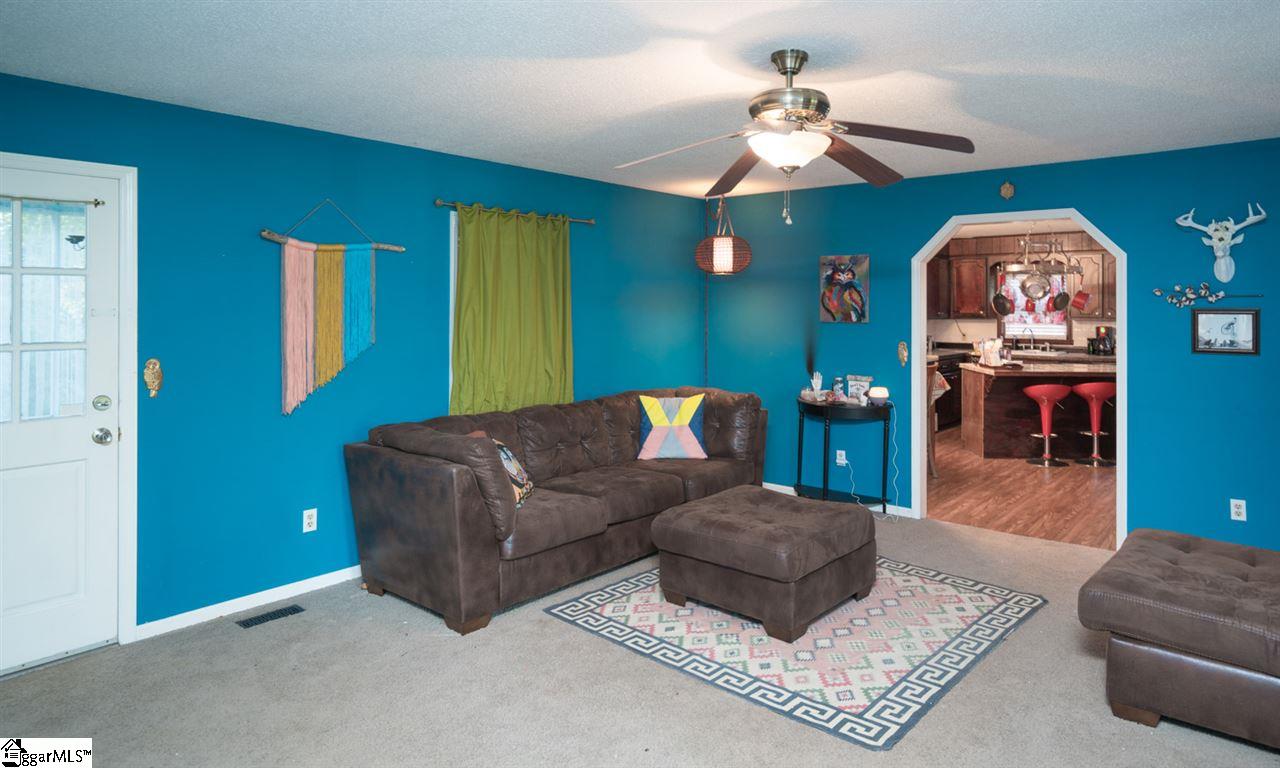 300 Mason Road Boiling Springs, SC 29316 - Photo 8 of 25