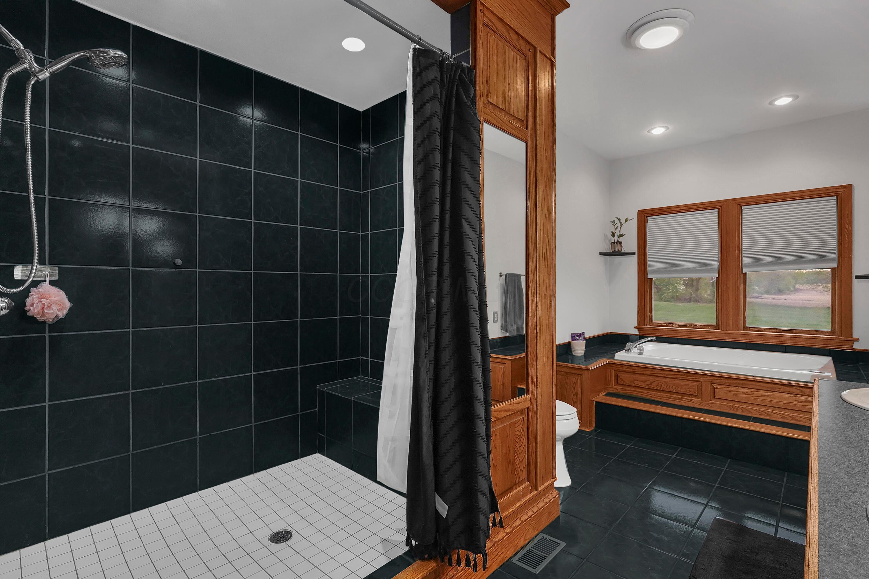 6222 Jacksontown Road Heath, OH 43056 - Photo 21 of 46 DSC00359
