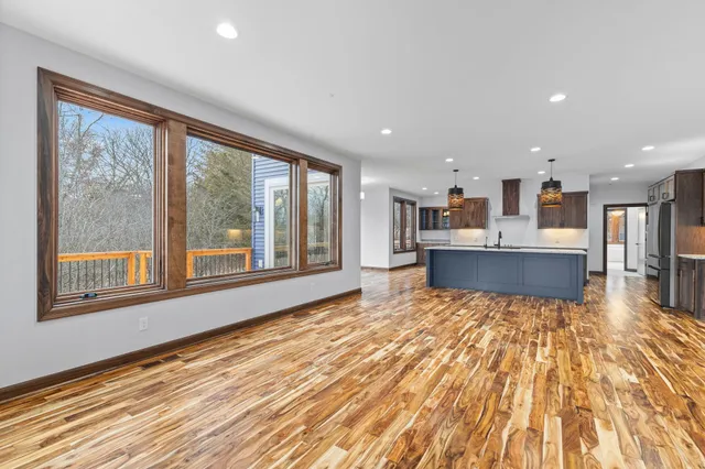 $2,299,900 | 5534 Conifer Trail, Minnetonka, MN 55345