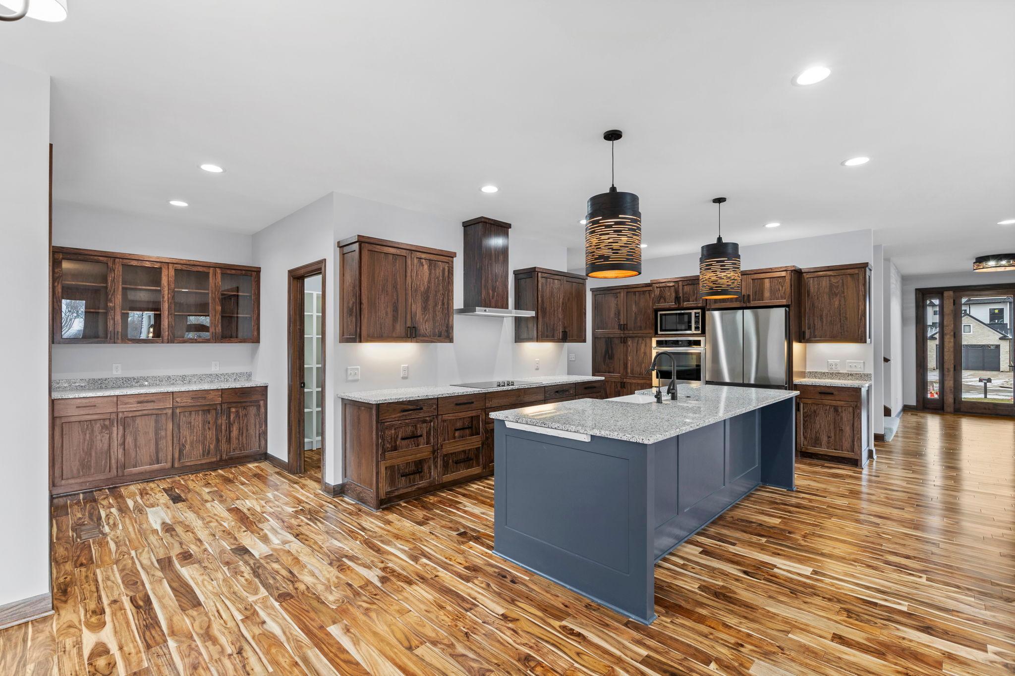 5534 Conifer Trail Minnetonka, MN 55345 - Photo 18 of 76