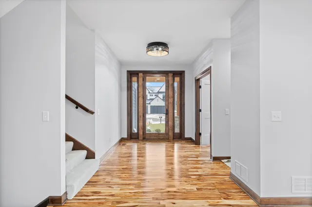 $2,299,900 | 5534 Conifer Trail, Minnetonka, MN 55345