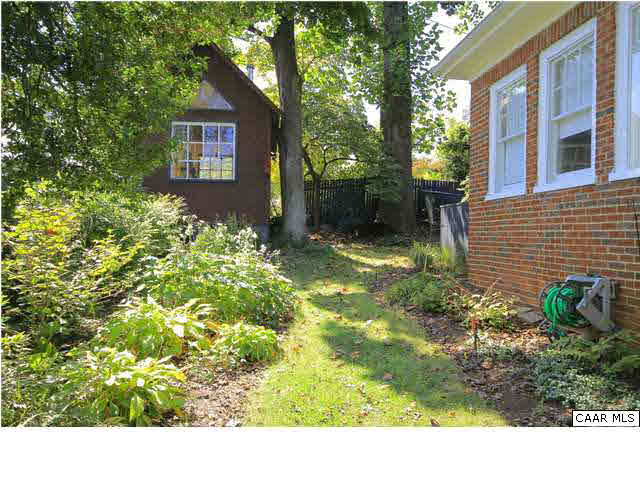 1806 Rugby Place Charlottesville, VA 22903 - Photo 28 of 34 a picture of a house
