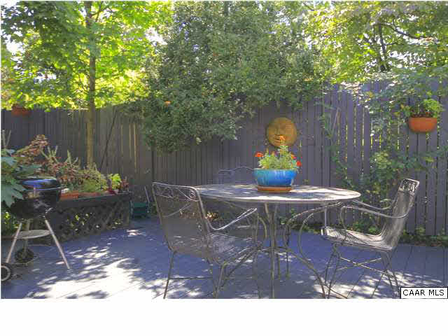 1806 Rugby Place Charlottesville, VA 22903 - Photo 4 of 34 a view of a chairs and table in backyard