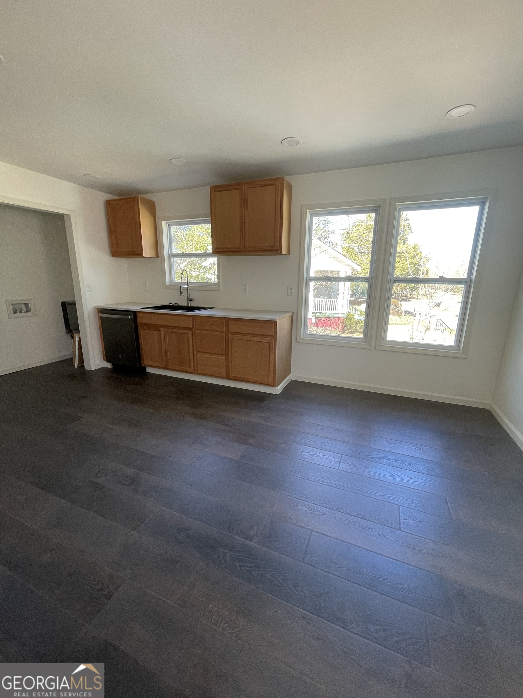 126 B Street Northeast Thomaston, GA 30286 - Photo 4 of 17