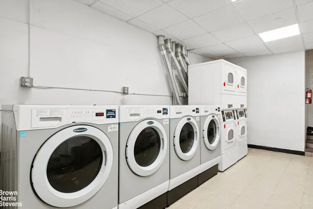 $355,000 | 649 2nd Avenue, Unit 4H | Murray Hill