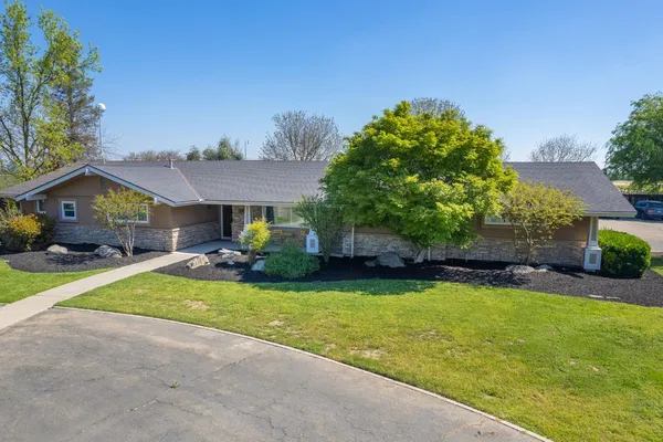 $723,000 | 5650 De Wolf Avenue, Fowler, CA 93625