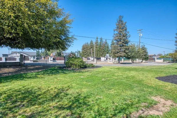 $723,000 | 5650 De Wolf Avenue, Fowler, CA 93625