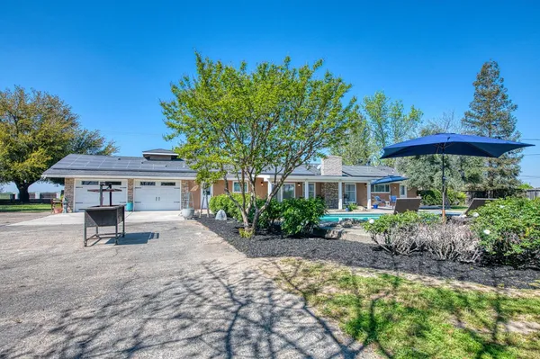 $723,000 | 5650 De Wolf Avenue, Fowler, CA 93625