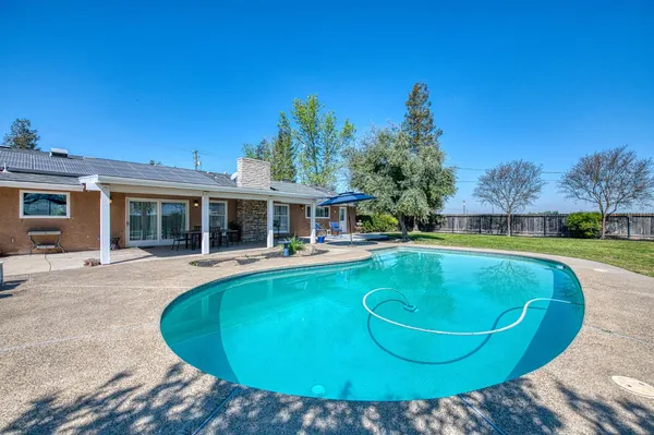 $723,000 | 5650 De Wolf Avenue, Fowler, CA 93625