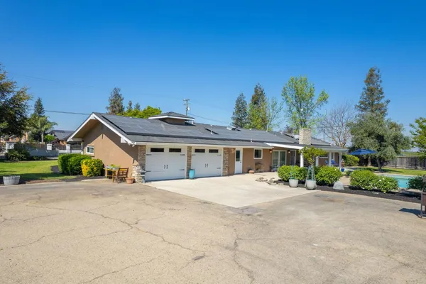 $723,000 | 5650 De Wolf Avenue, Fowler, CA 93625