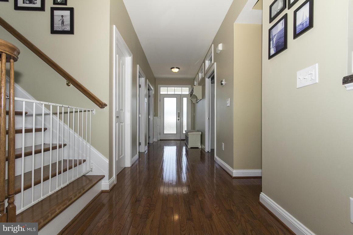 6908 River Drive Road Baltimore, MD 21219 - Photo 2 of 30 Interior (General)