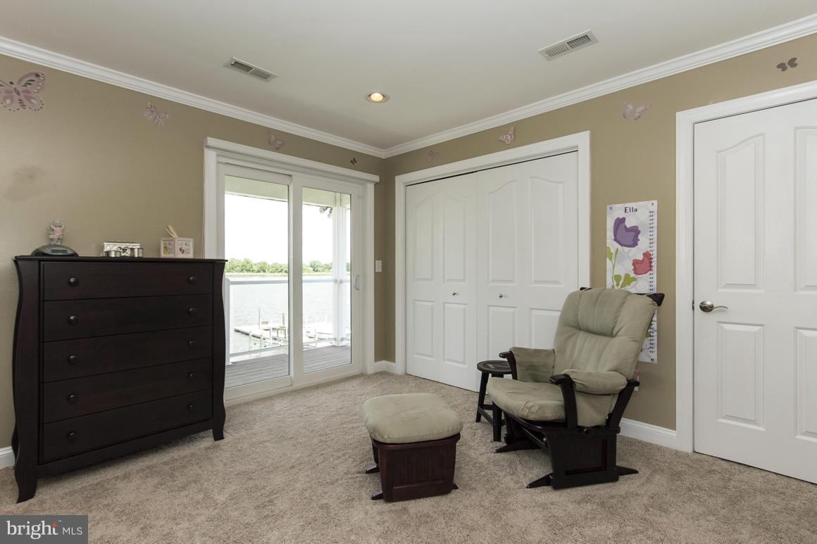 6908 River Drive Road Baltimore, MD 21219 - Photo 20 of 30 Bedroom