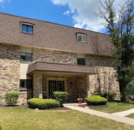 $229,000 | 9186 S Road, Unit D, Palos Hills, IL 60465