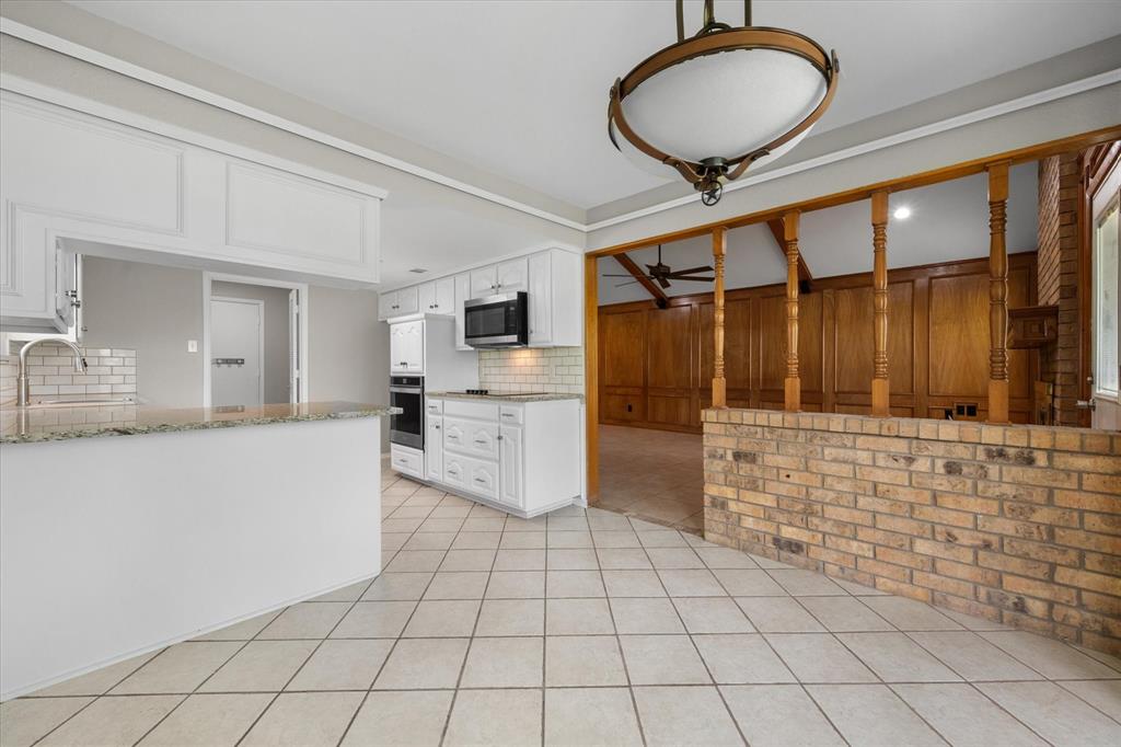 7155 Stephenson Levy Road Burleson, TX 76028 - Photo 11 of 32