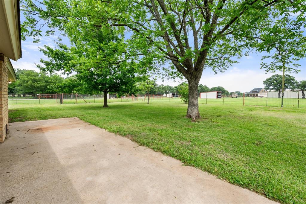 7155 Stephenson Levy Road Burleson, TX 76028 - Photo 28 of 32