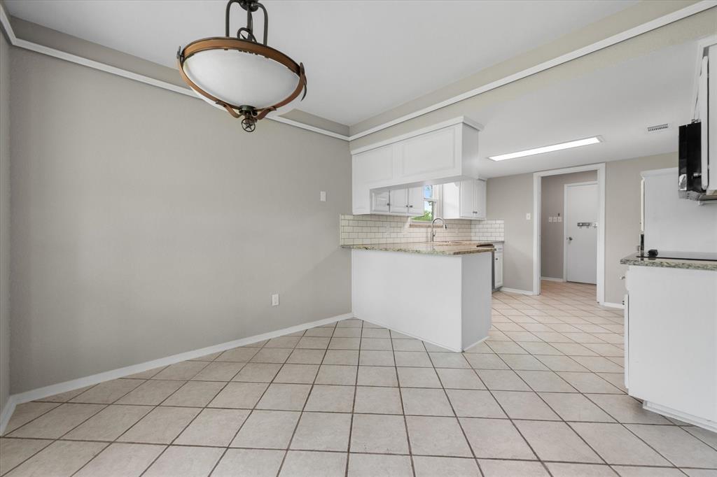 7155 Stephenson Levy Road Burleson, TX 76028 - Photo 9 of 32