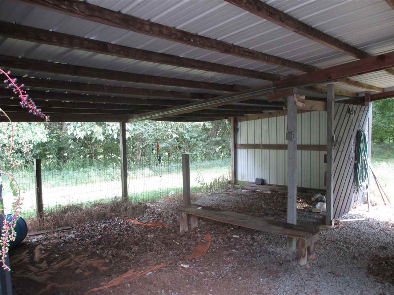 2978 Cemetery Road Scottsville, KY 42164 - Photo 35 of 35 Gallery Image 35